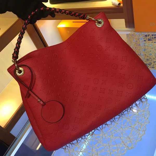 british style middle-aged women bag messenger bag retro bag middle-aged lady printed shoulder messenger handbags bags atmosphere style
british style middle-aged women bag messenger bag retro bag middle-aged lady printed shoulder messenger handbags bags atmosphere style