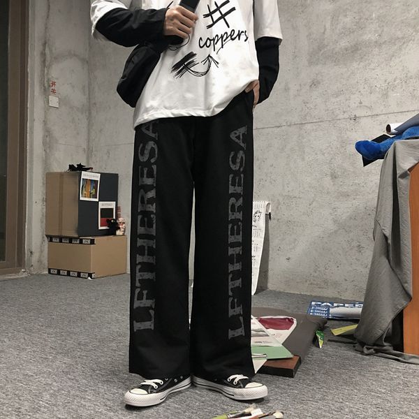 2020 men streetwear loose wide leg casual trousers summer korean trend letter printed straight sweat pants men harajuku pants, Black
2020 men streetwear loose wide leg casual trousers summer korean trend letter printed straight sweat pants men harajuku pants, Black