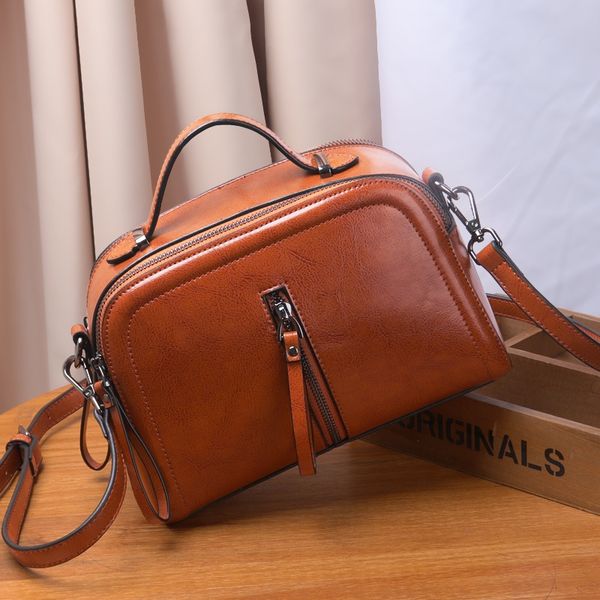 vintage hand bags for women 2020 pu leather bags women messenger bag sac a main femme de marque luxe cuir
vintage hand bags for women 2020 pu leather bags women messenger bag sac a main femme de marque luxe cuir