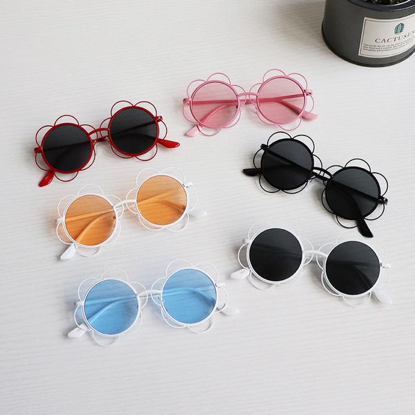 korean children sunglasses little girl flower modeling cute glasses boy girl baby personality girls sunglasses latest fashion, White;black
korean children sunglasses little girl flower modeling cute glasses boy girl baby personality girls sunglasses latest fashion, White;black
