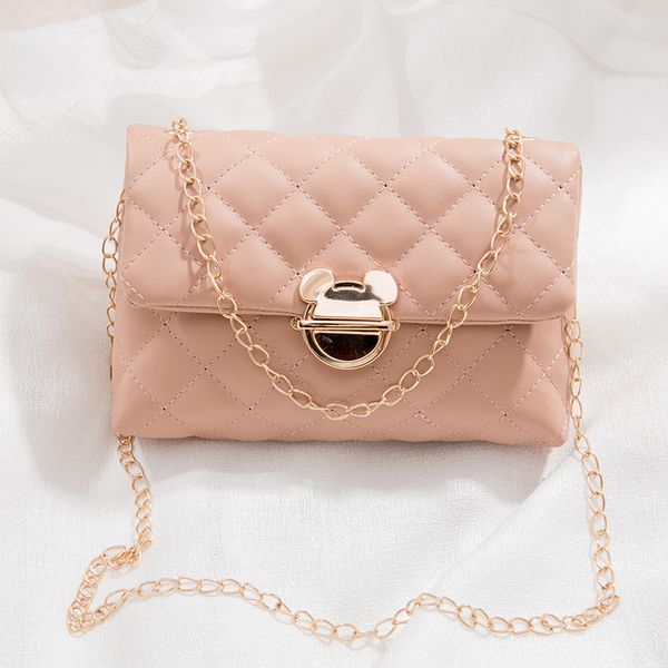fashion women's bag, lingge embroidery thread chain, one shoulder bag, hardware lock, oblique span small square bag
fashion women's bag, lingge embroidery thread chain, one shoulder bag, hardware lock, oblique span small square bag