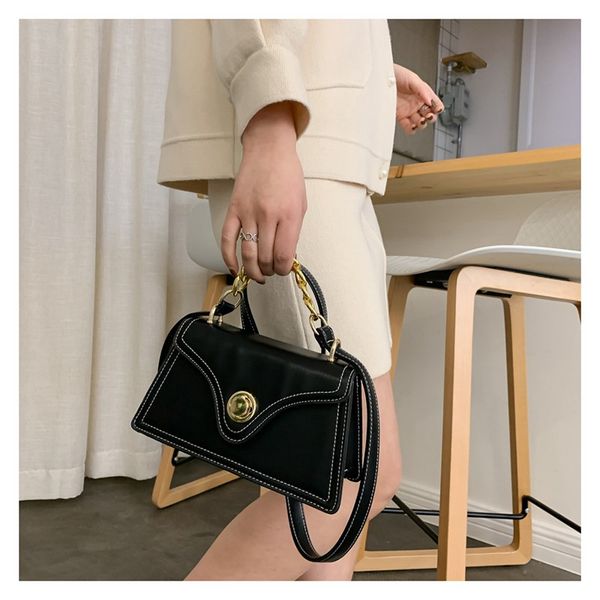 hifuar lock crossbody bags for women 2020 new fashion pu leather messager bags female solid color chain rivet small girl
hifuar lock crossbody bags for women 2020 new fashion pu leather messager bags female solid color chain rivet small girl