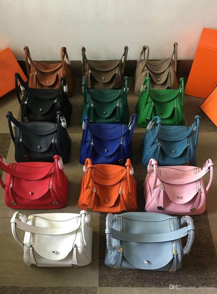 classic selling lady handbag french luxury designer single shoulder bag pure hand high-end custom quality fashion style of socialite
classic selling lady handbag french luxury designer single shoulder bag pure hand high-end custom quality fashion style of socialite
