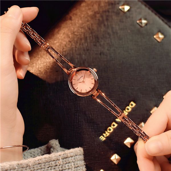 2019 new designer watches for lady women rose gold alloy diamond dial crystal dress quartz wristwatches fashion bracelet bangles watch clock, Slivery;brown
2019 new designer watches for lady women rose gold alloy diamond dial crystal dress quartz wristwatches fashion bracelet bangles watch clock, Slivery;brown