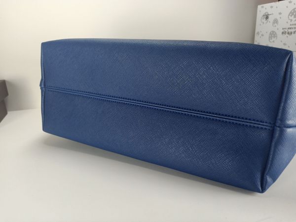 purse ladies leather handbag bag composite fashion designer female pu lady clutch 6820 new tote women shoulder high qulity in dudl, Red;black
purse ladies leather handbag bag composite fashion designer female pu lady clutch 6820 new tote women shoulder high qulity in dudl, Red;black