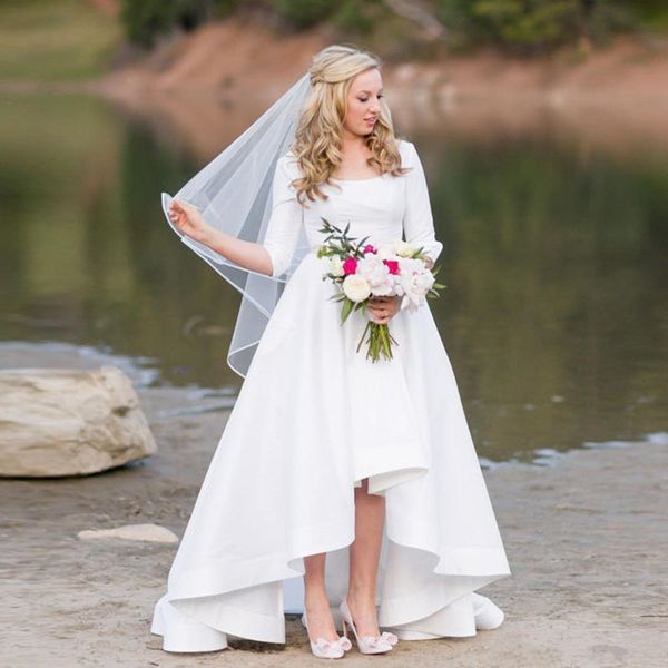 2020 white satin scoop neck a line high low garden short wedding dresses half sleeve asymmetrical hem bridal dress country wedding gowns
2020 white satin scoop neck a line high low garden short wedding dresses half sleeve asymmetrical hem bridal dress country wedding gowns