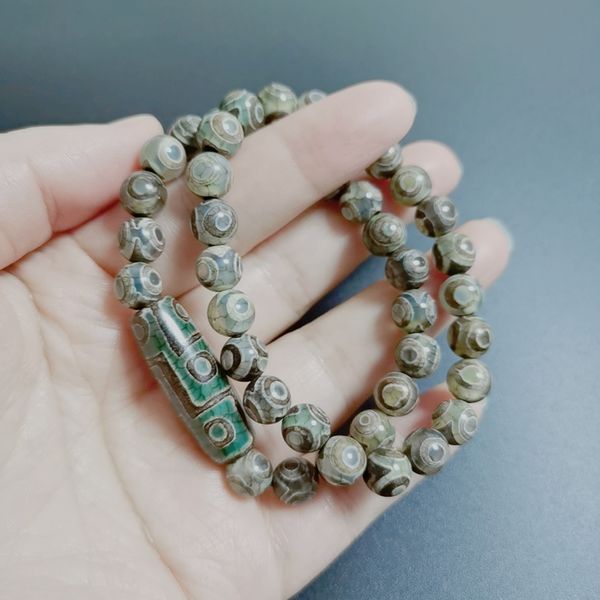retro healing natural tibetan dzi agates bracelets round ball prayer buddha three eyed nine-eyed agat charm strand bracelets men, Golden;silver
retro healing natural tibetan dzi agates bracelets round ball prayer buddha three eyed nine-eyed agat charm strand bracelets men, Golden;silver