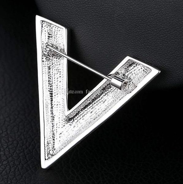fashion temperament letter men's brooch micro-inlaid zircon high-grade women's brooch pin personalized clothing accessories quick, Gray
fashion temperament letter men's brooch micro-inlaid zircon high-grade women's brooch pin personalized clothing accessories quick, Gray