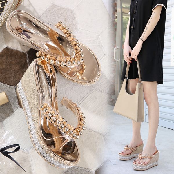 shoes ladies' slippers women heels platform slides pantofle on a wedge string bead rubber flip flops high 2020, Black
shoes ladies' slippers women heels platform slides pantofle on a wedge string bead rubber flip flops high 2020, Black