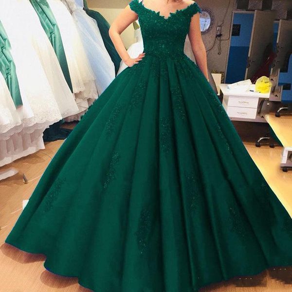 off shoulder ball gown lace prom dresses 2020 with beaded appliques cap sleeves sweep train formal evening party gowns, Black
off shoulder ball gown lace prom dresses 2020 with beaded appliques cap sleeves sweep train formal evening party gowns, Black