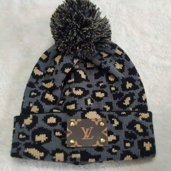 4 color monogram logo leopard beanie men women hat outdoor warm kull cap luxury de igner pom pom beanie, Blue;gray
4 color monogram logo leopard beanie men women hat outdoor warm kull cap luxury de igner pom pom beanie, Blue;gray