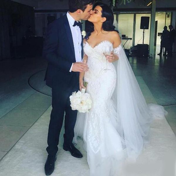 2020 mermaid wedding dresses with shawl robe de mariee applique beading pearls wedding gowns court train sheath bridal dresses, White
2020 mermaid wedding dresses with shawl robe de mariee applique beading pearls wedding gowns court train sheath bridal dresses, White