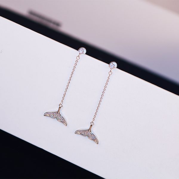 korea new fish tail flash diamond earrings female s925 silver needle long earrings fresh and simple and easy to wear jewelry allergy
korea new fish tail flash diamond earrings female s925 silver needle long earrings fresh and simple and easy to wear jewelry allergy