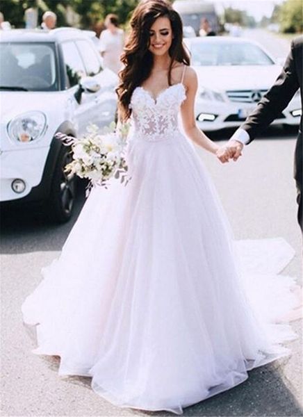 2019 illusion lace country wedding dresses sweetheart neck spaghetti strap court train a line appliques tulle bride gowns, White
2019 illusion lace country wedding dresses sweetheart neck spaghetti strap court train a line appliques tulle bride gowns, White