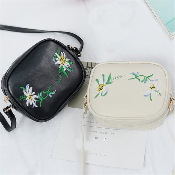 european american fashion new flower embroidery diagonal small square bag shoulder bag
european american fashion new flower embroidery diagonal small square bag shoulder bag