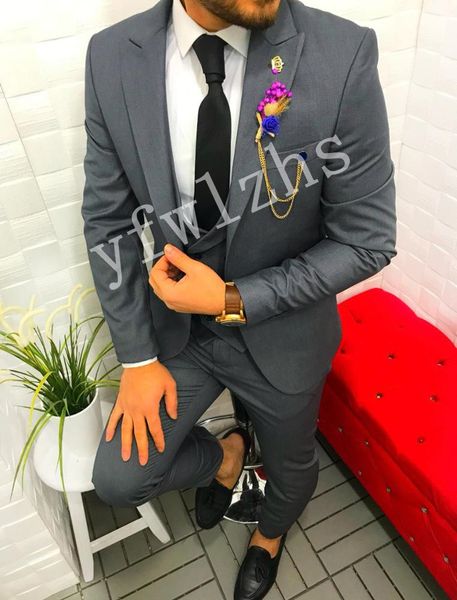 handsome one button groomsmen peak lapel groom tuxedos men suits wedding/prom/dinner man blazer(jacket+pants+tie+vest) w173, Black;gray
handsome one button groomsmen peak lapel groom tuxedos men suits wedding/prom/dinner man blazer(jacket+pants+tie+vest) w173, Black;gray