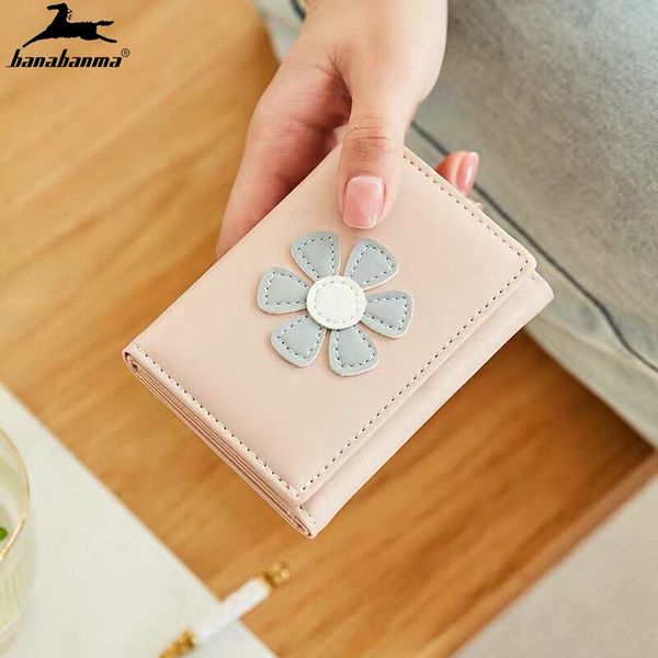 ladies flower pattern short wallet hasp small purse soft pu leather women card bag multifunction fashion folding coin pocket, Red;black
ladies flower pattern short wallet hasp small purse soft pu leather women card bag multifunction fashion folding coin pocket, Red;black