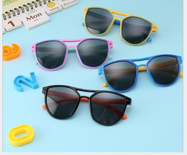 2019 детские очки из силикагеля солнцезащитные очки fashion trend детские солнцезащитные очки, White;black
2019 детские очки из силикагеля солнцезащитные очки fashion trend детские солнцезащитные очки, White;black