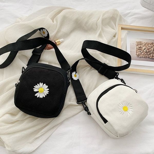 2020 new female bag shoulder bag cute small crossbody japanese harajuku style small daisy soft sister canvas
2020 new female bag shoulder bag cute small crossbody japanese harajuku style small daisy soft sister canvas
