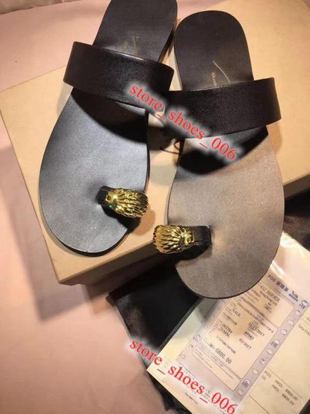 2020 xshfbcl new rhinestone bright diamond slippers women's shoes diamond flat sandals outdoor beach shoes wild single finger flip flop, Black;red
2020 xshfbcl new rhinestone bright diamond slippers women's shoes diamond flat sandals outdoor beach shoes wild single finger flip flop, Black;red