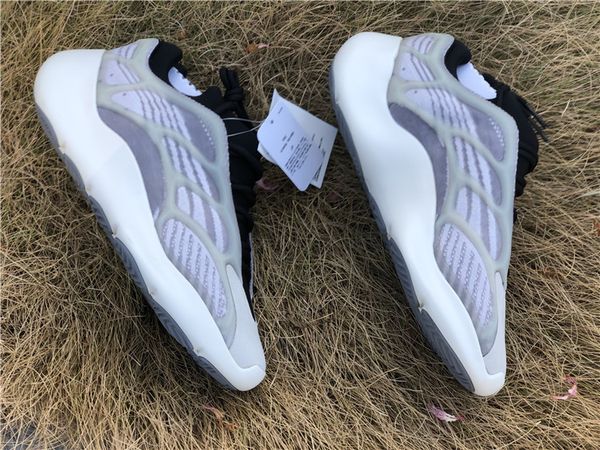 2019 высокие подлинные оригиналы 700 v3 azael черный белый 3 м светоотражающие kanye west мужчины женщины кроссовки спортивные кроссовки ef9
2019 высокие подлинные оригиналы 700 v3 azael черный белый 3 м светоотражающие kanye west мужчины женщины кроссовки спортивные кроссовки ef9