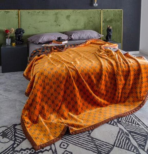 woolen blanket h luxury double-sided printing original multifunction fashion brand winter travel scarf shawl warm aircraft nap blankets
woolen blanket h luxury double-sided printing original multifunction fashion brand winter travel scarf shawl warm aircraft nap blankets