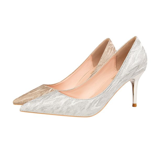 european and american high heels women's shoes thin heels high heels shallow mouth pointed sequins thin nightclub single shoes wedding
european and american high heels women's shoes thin heels high heels shallow mouth pointed sequins thin nightclub single shoes wedding