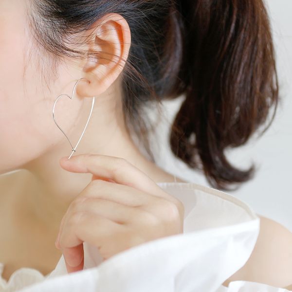 exaggerated heart hoop earring real 925 sterling silver big white gold wedding earring korean womens 925 jewelry, Golden;silver
exaggerated heart hoop earring real 925 sterling silver big white gold wedding earring korean womens 925 jewelry, Golden;silver
