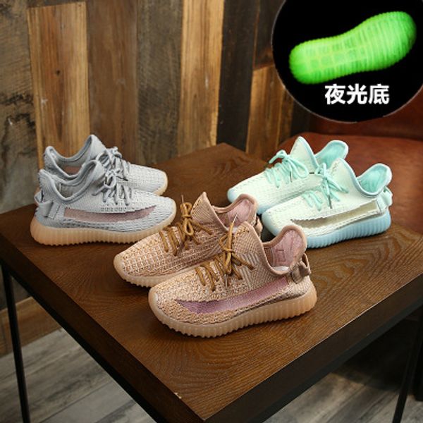 children sport shoes luminous fashion breathable kids boys net shoes girls anti-slippery sneakers with light running, Black;red
children sport shoes luminous fashion breathable kids boys net shoes girls anti-slippery sneakers with light running, Black;red