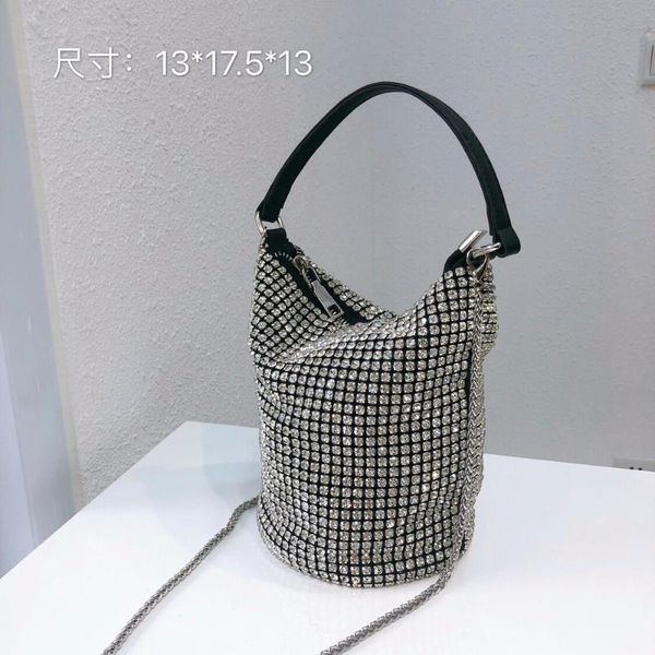 spring 2020 new women's bag rhinestone flash diamond bucket bag ins hand bill of lading shoulder messenger
spring 2020 new women's bag rhinestone flash diamond bucket bag ins hand bill of lading shoulder messenger
