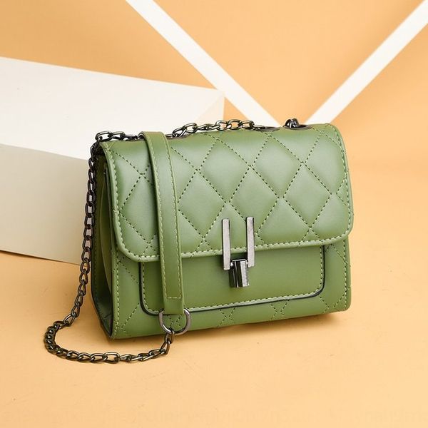 niche small square female 2020 chaoyang style messenger bag female all-match ins lingge small square bag, White
niche small square female 2020 chaoyang style messenger bag female all-match ins lingge small square bag, White