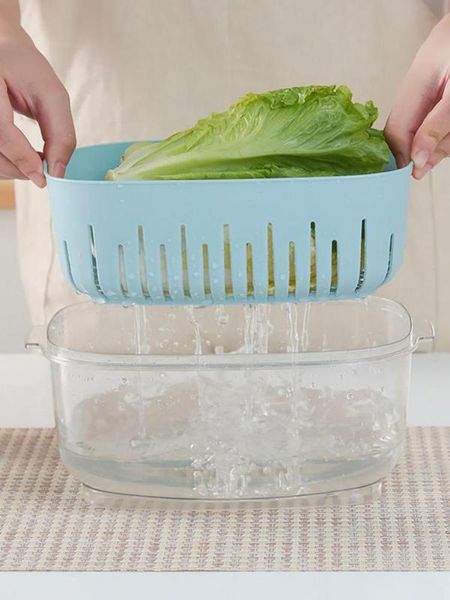 refrigerator drain storage box kitchen crisper transparent fresh-keeping box with lid double-drain plastic rectangular container
refrigerator drain storage box kitchen crisper transparent fresh-keeping box with lid double-drain plastic rectangular container