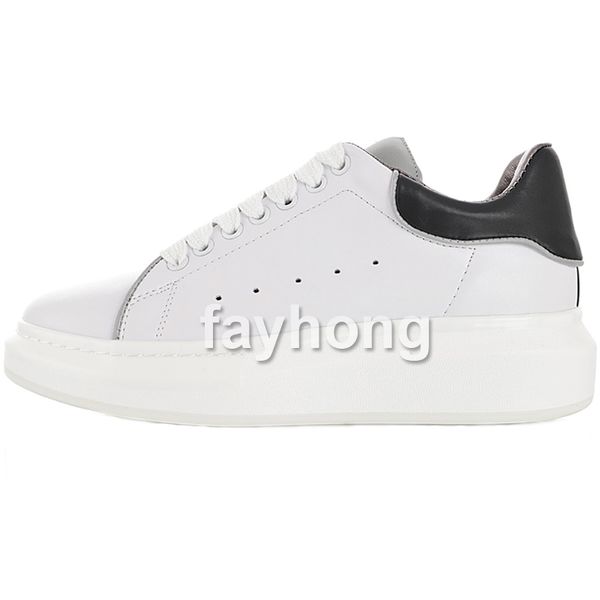 reflective new season designer shoes fashion luxury women shoes men's leather lace up platform sole sneakers white black casual shoes t
reflective new season designer shoes fashion luxury women shoes men's leather lace up platform sole sneakers white black casual shoes t