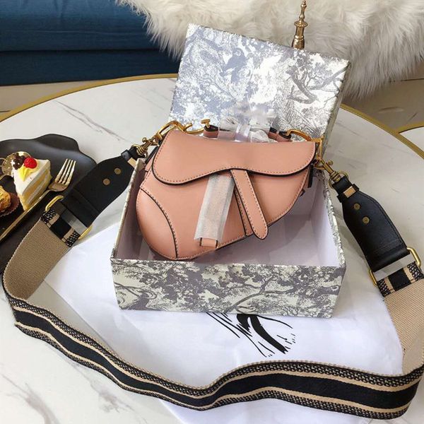 fashion women designer classic ladies shoulder bag crossbody bag genuine leather messenger bag saddle bags letter handbag
fashion women designer classic ladies shoulder bag crossbody bag genuine leather messenger bag saddle bags letter handbag