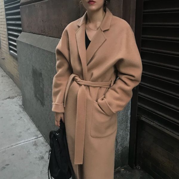 european and american ins popular models, retro warm, french wool, smooth straps, long coats, woolen coats, Black
european and american ins popular models, retro warm, french wool, smooth straps, long coats, woolen coats, Black