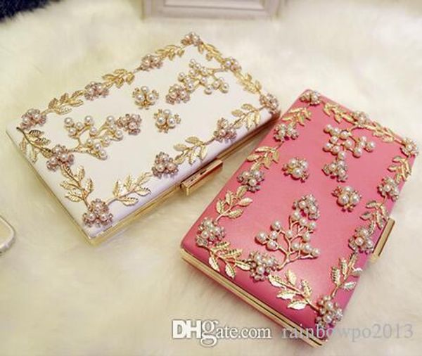 factory sales of high-quality diamond diamond leather hand bag chain woman dinner bag and hand bag wide diamond pearl wedding dress.
factory sales of high-quality diamond diamond leather hand bag chain woman dinner bag and hand bag wide diamond pearl wedding dress.