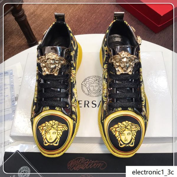 2019qoh spring and autumn men s casual sports shoes high-belt travel sneakers, with micro-standard, with the original box fast deliveryh
2019qoh spring and autumn men s casual sports shoes high-belt travel sneakers, with micro-standard, with the original box fast deliveryh