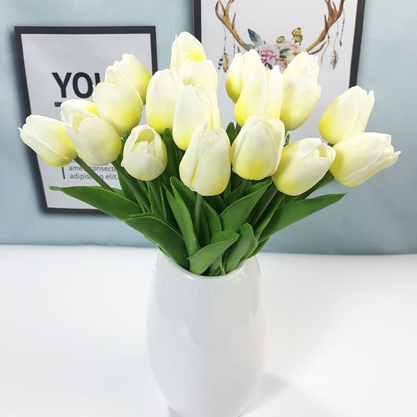bouquet of tulips artificial flower wedding decoration home decoration fake flowers beauty real touch flowers flores artificiale
bouquet of tulips artificial flower wedding decoration home decoration fake flowers beauty real touch flowers flores artificiale