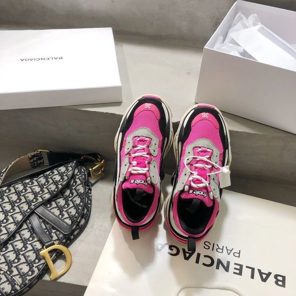 2020 new tv couple air cushion platform shoes men casual sports ladies casual platform sports shoes
2020 new tv couple air cushion platform shoes men casual sports ladies casual platform sports shoes
