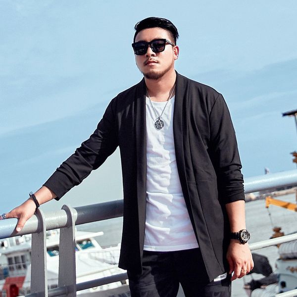 2019 spring and autumn new men's windbreaker long section of the tide brand large size casual loose coat more size xl-7xl, Tan;black
2019 spring and autumn new men's windbreaker long section of the tide brand large size casual loose coat more size xl-7xl, Tan;black
