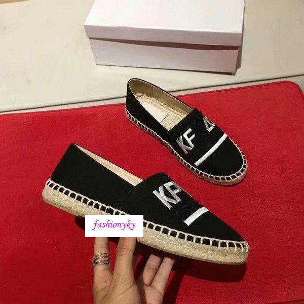 men and women with tiger head single shoes fisherman's shoes original box, Black
men and women with tiger head single shoes fisherman's shoes original box, Black