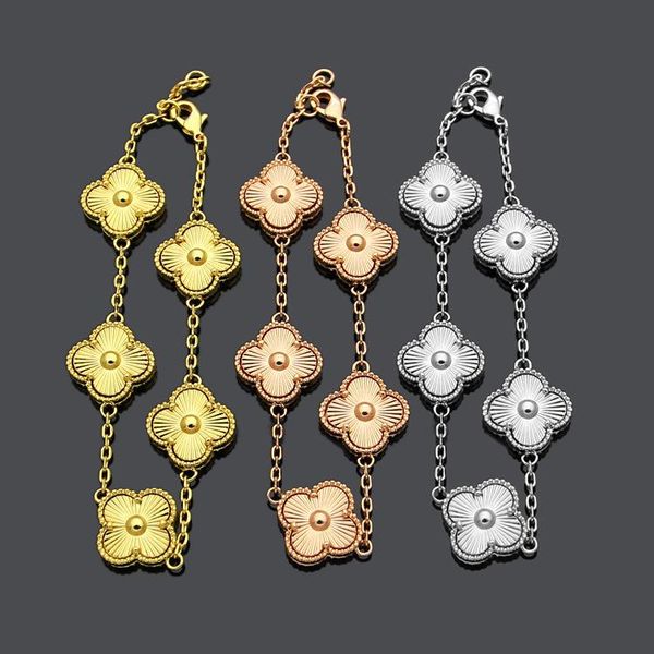 2020 designer four-leaf flower five-flower texture bracelet ladies of four-leaf flower radiation texture bracelet, Black
2020 designer four-leaf flower five-flower texture bracelet ladies of four-leaf flower radiation texture bracelet, Black