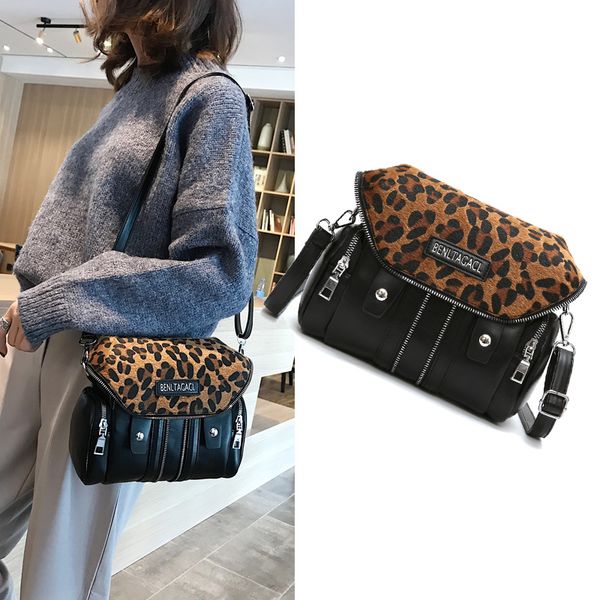женщины посыльного сумки мода leopard кожа pu crossbody сумки для женщин 2019 новые плеча сумки девушки черный мешок конструктора
женщины посыльного сумки мода leopard кожа pu crossbody сумки для женщин 2019 новые плеча сумки девушки черный мешок конструктора