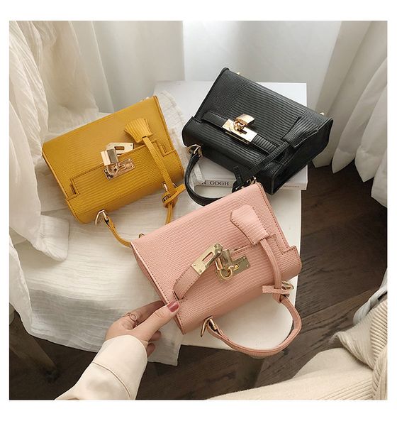women messenger bags woman bag brands women fashion solid color cover lock shoulder crossbody bag for women
women messenger bags woman bag brands women fashion solid color cover lock shoulder crossbody bag for women