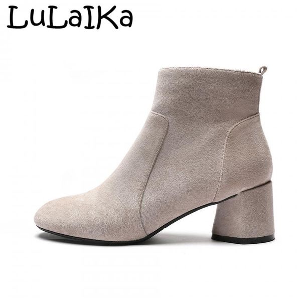 women ankle boots 2020 autumn winter fashion stitching suede round head square heel side zipper luxury design warm ladies boots, Black
women ankle boots 2020 autumn winter fashion stitching suede round head square heel side zipper luxury design warm ladies boots, Black