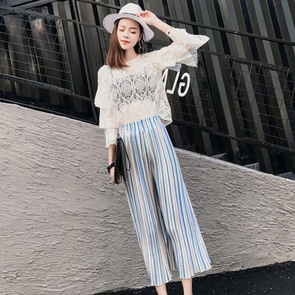 2020 new vertical stripes loose and thin wild lady nine-point pants summer breathable trousers women, Black;white
2020 new vertical stripes loose and thin wild lady nine-point pants summer breathable trousers women, Black;white