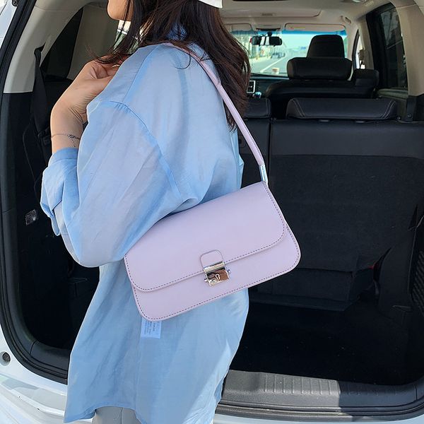 fashionable texture metal lock small bag women's bag 2020 new korean version of wild pi leather simple armpit shoulder
fashionable texture metal lock small bag women's bag 2020 new korean version of wild pi leather simple armpit shoulder