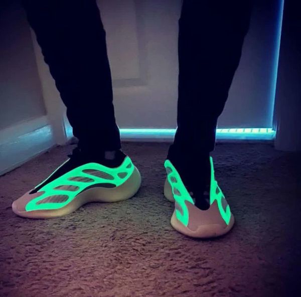 700 v3 designer shoes alvah azael reflective white skeleton glow in the dark mens womens kanye west running sneaker wave runner
700 v3 designer shoes alvah azael reflective white skeleton glow in the dark mens womens kanye west running sneaker wave runner
