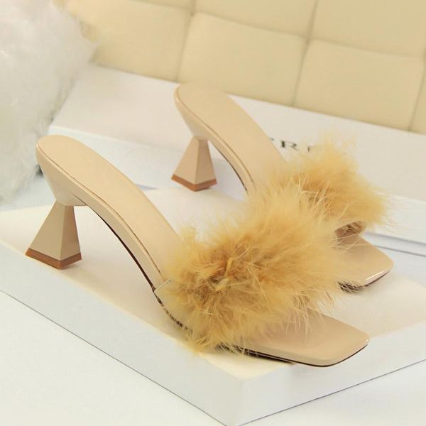 2019 summer fashion women 6.5cm high heels mules shales low heels slides female kitten fur strange red slippers nude shoes, Black
2019 summer fashion women 6.5cm high heels mules shales low heels slides female kitten fur strange red slippers nude shoes, Black