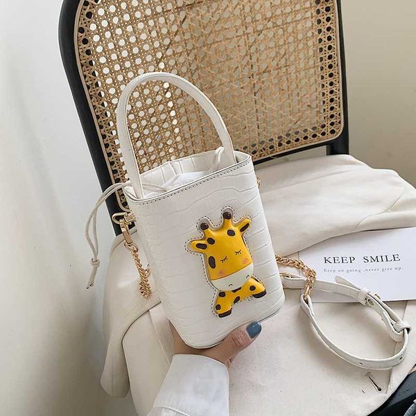new design fashion stone grain bucket bag elegant handbag chain shoulder bag crossbody width 11cm height 16cm thickness 11cm
new design fashion stone grain bucket bag elegant handbag chain shoulder bag crossbody width 11cm height 16cm thickness 11cm